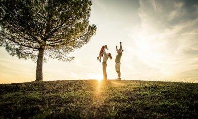 Če niste v sedanjem trenutku, bodisi gledate v ...