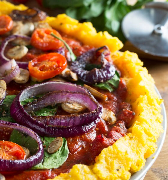 Polenta pica: hrustljava in brezglutenska alternativa